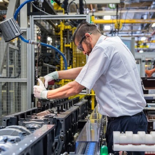 Imagem da notícia "Novo governo deve focar a reindustrialização, diz Abimaq"