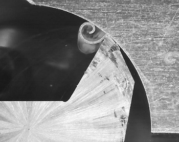 Imagem da notícia "Blaser analisa cavacos em detalhe em inovadora série de testes"