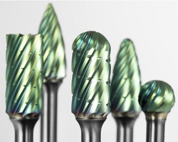 Imagem da notícia "RS Tools lança bastão cerâmico e máquina ATA na Expomafe"