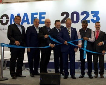 Imagem da notícia "Reindustrialização, tema central dos discursos na Expomafe"