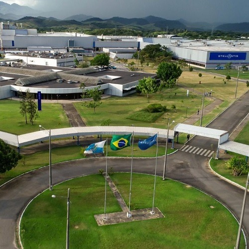 Imagem da notícia "Stellantis confirma investimentos e novo modelo no RJ"
