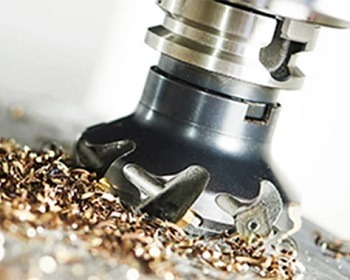 Imagem da notícia "Indústria pede urgência no programa de renovação do parque fabril"