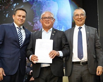 Imagem da notícia "Embraer e Senai Cimatec vão cooperar em pesquisas industriais"