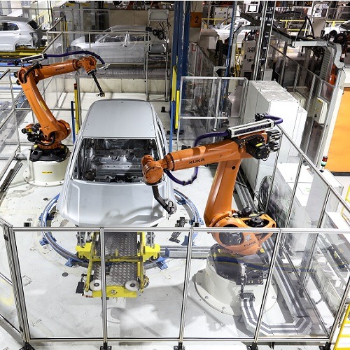 Imagem da notícia "VW supera expectativa e dobra investimentos no Brasil"