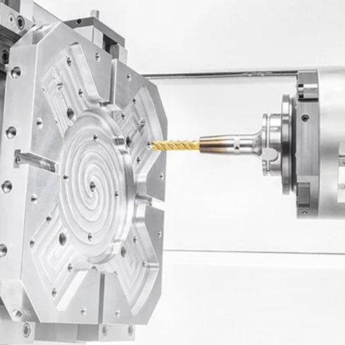 Imagem da notícia "Após 28 meses, vendas de máquinas e equipamentos têm alta"