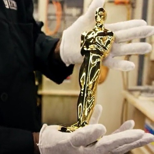Imagem da notícia "Você sabe como é produzida a estatueta do Oscar?"