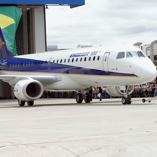 Imagem da notícia "Embraer anuncia plano de investir R$ 20 bilhões até 2030"