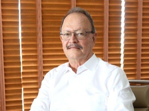 Imagem da notícia "Futuro da indústria depende de uma política industrial eficaz"