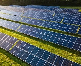 Imagem da notícia "Cresce número de indústrias que investem em usinas fotovoltaicas"