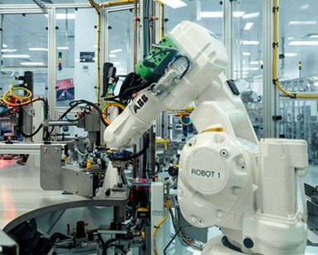 Imagem da notícia "Phinia inaugura nova linha de produção no Brasil"