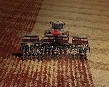 Imagem da notícia "Governo abre crédito de R$ 10 bilhões para máquinas agrícolas"